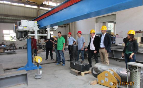 ��ҡ����ʾ